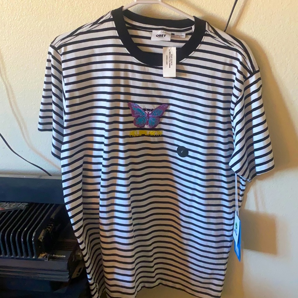 Obey “hell on earth” shirt